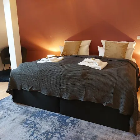 Apartment Maremar - Design-maisonette Am Holzmarkt - Luxus Boxspringbetten - Arbeitsplatz - Loggia