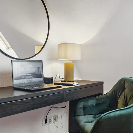 Daire Maremar - Design-maisonette Am Holzmarkt - Luxus Boxspringbetten - Arbeitsplatz - Loggia *