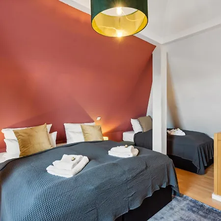 Maremar - Design-maisonette Am Holzmarkt - Luxus Boxspringbetten - Arbeitsplatz - Loggia Apartment *