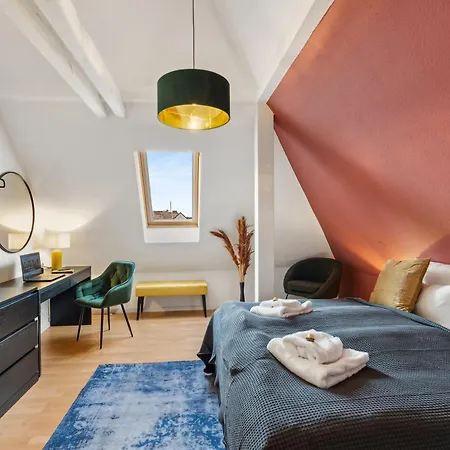 Appartement Maremar - Design-maisonette Am Holzmarkt - Luxus Boxspringbetten - Arbeitsplatz - Loggia *