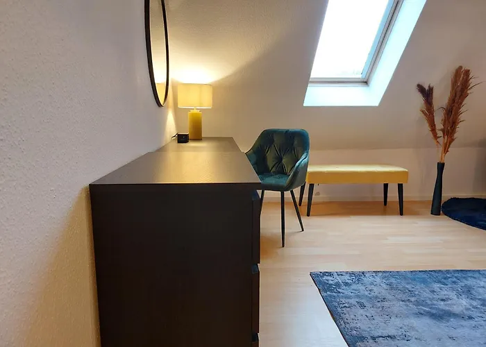 Maremar - Design-maisonette Am Holzmarkt - Luxus Boxspringbetten - Arbeitsplatz - Loggia *