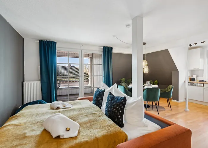 Daire Maremar - Design-maisonette Am Holzmarkt - Luxus Boxspringbetten - Arbeitsplatz - Loggia