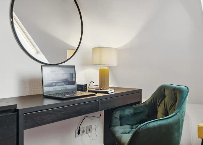 Daire Maremar - Design-maisonette Am Holzmarkt - Luxus Boxspringbetten - Arbeitsplatz - Loggia *
